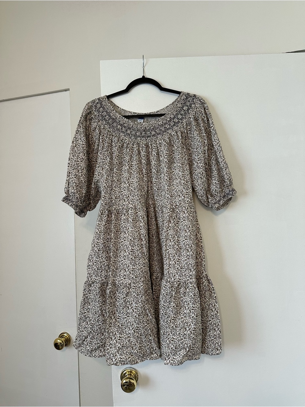 Old Navy Floral Smocked Tiered Mini Dress in Cream and Brown